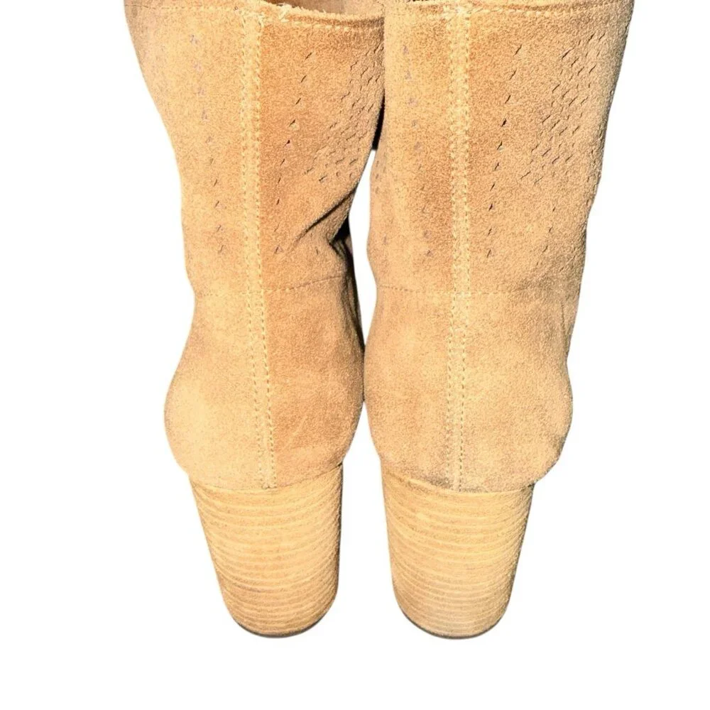 Vince Camuto Catheryna Tan Taupe Brown Perforated Bootie Heel Boho US Size 7.5 - Picture 4 of 5